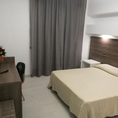 Hotel Miramare Cirò Marina Esterno foto
