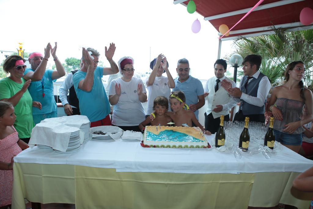 Hotel Miramare Cirò Marina Esterno foto