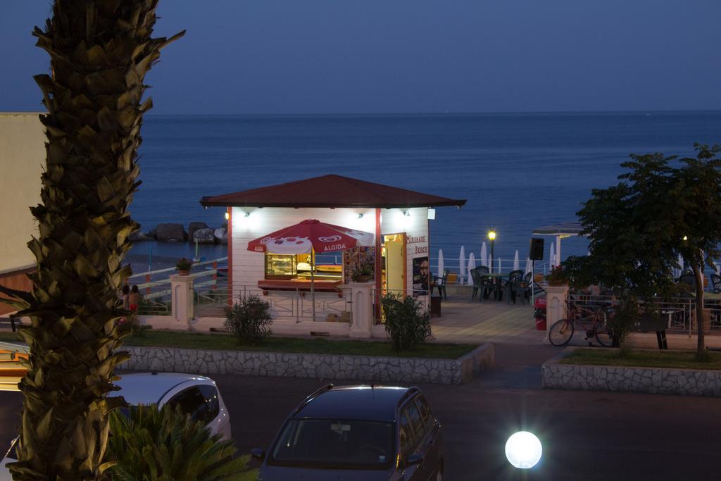 Hotel Miramare Cirò Marina Esterno foto