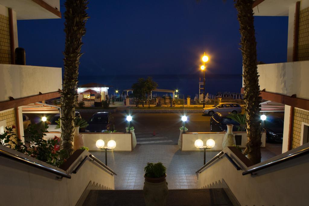 Hotel Miramare Cirò Marina Esterno foto