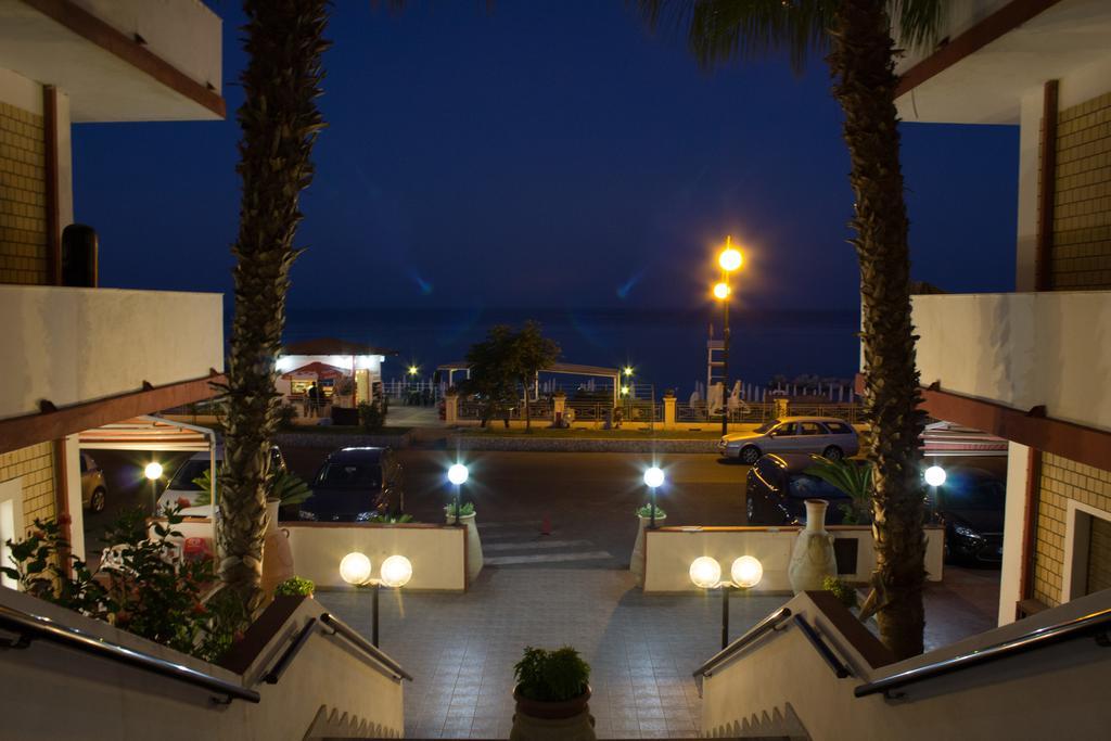 Hotel Miramare Cirò Marina Esterno foto