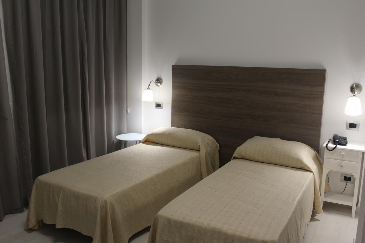 Hotel Miramare Cirò Marina Esterno foto