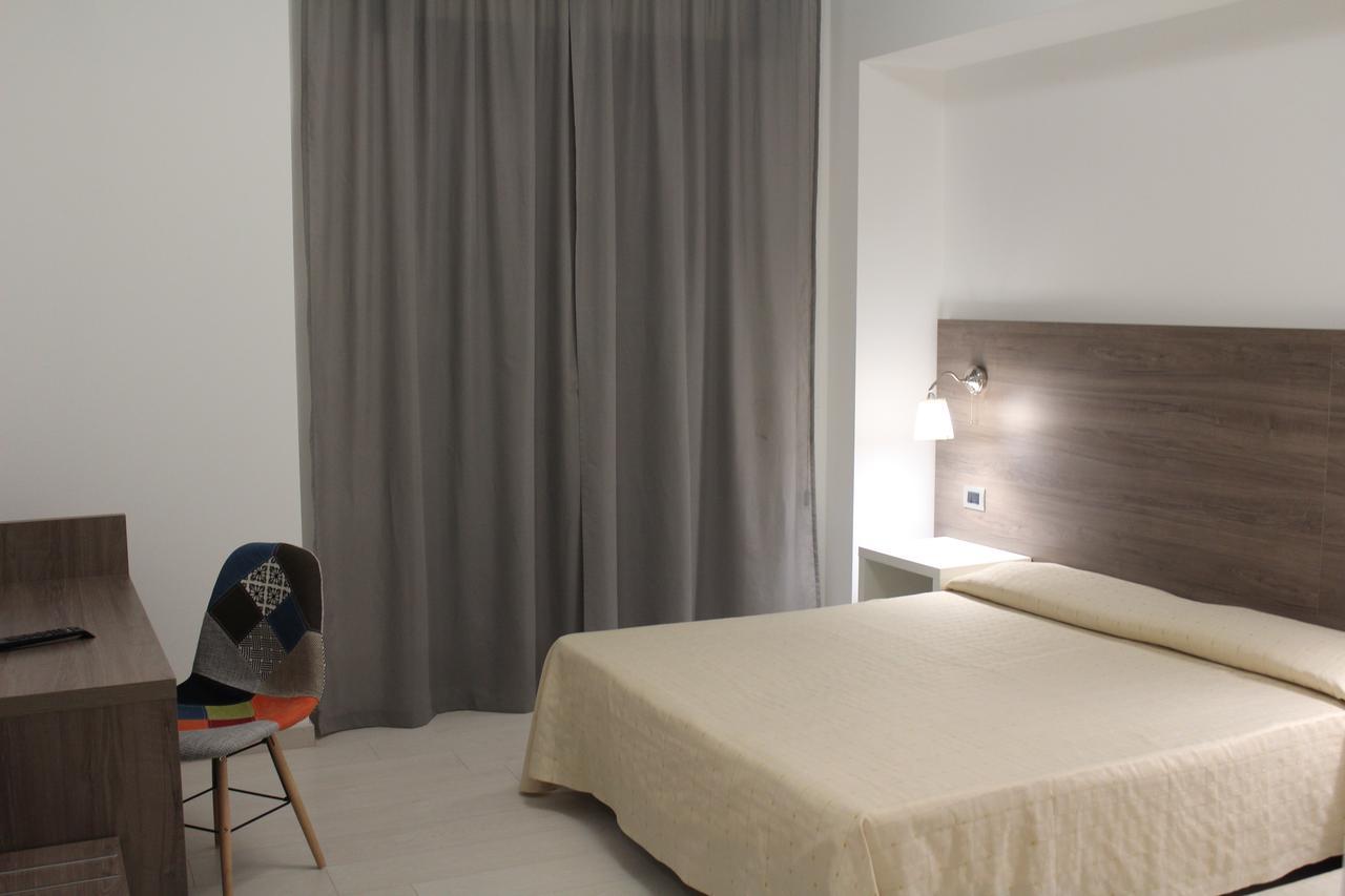 Hotel Miramare Cirò Marina Esterno foto